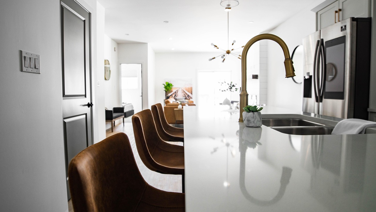 Honed Stone in Busy Kitchens